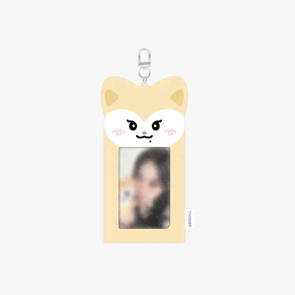 ITZY BORN TO BE Official Merchandise - TWINZY Photo Holder ITZY BORN TO BE Official Merchandise - TWINZY Photo Holder