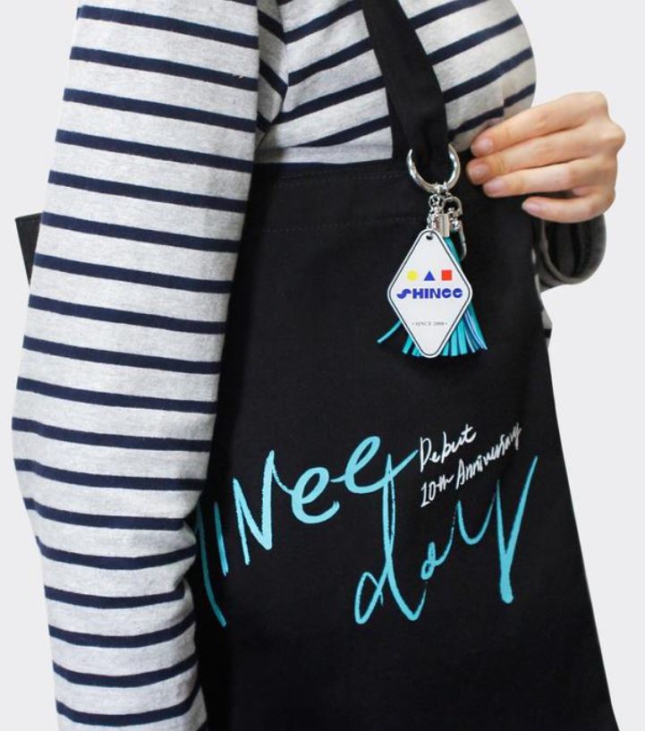 SHINee Official Goods - Leather Tassel Key Chain – Choice Music LA