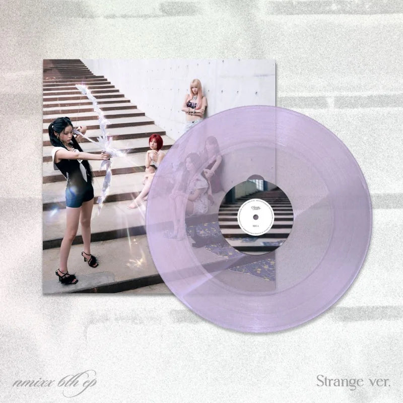 [Pre-Order] NMIXX 6th Mini Album - Strange Muse (LP Ver.)