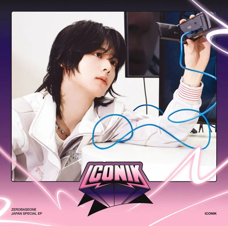 [Pre-Order] ZEROBASEONE 1st Japanese EP - Iconik (Solo Edition)