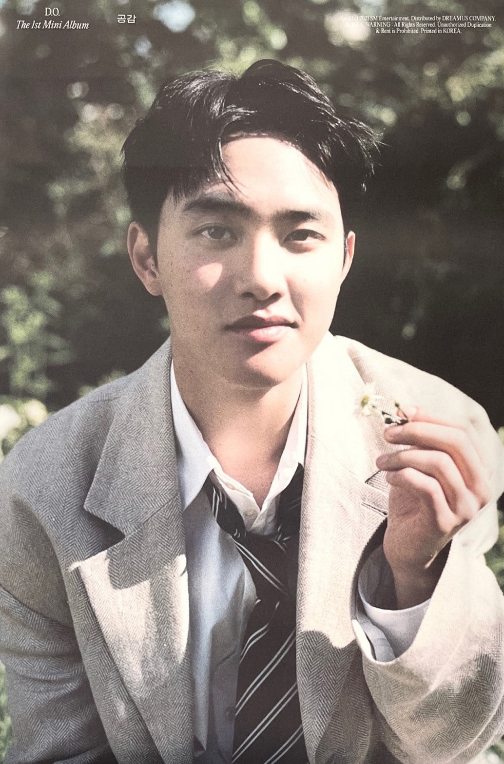 D.O 1st Mini Album [공감] Empathy (Digipack) Grey Ver Official Poster - Photo Concept 2