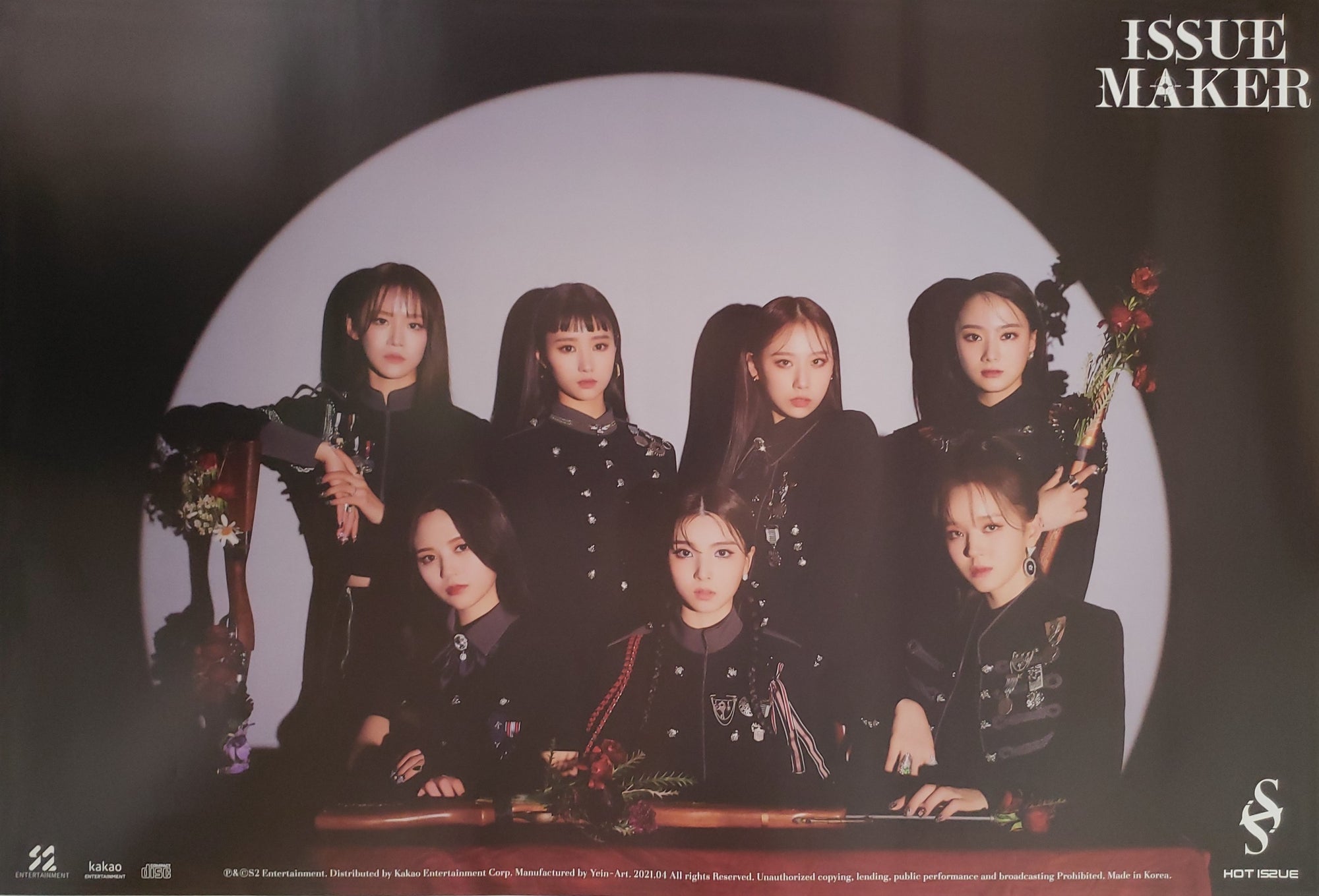 HOT ISSUE 1st Mini Album ISSUE MAKER Official Poster - Photo Concept 1
