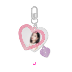 STAYC Young-Luv.Com Official Merchandise - Heart Key Ring